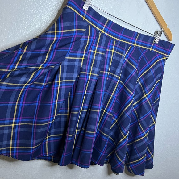 Torrid Navy Plaid Pleated Mini Skater Skirt – Size 1 - Picture 8 of 13